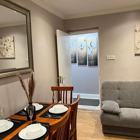 London Property Apartments For Up To 6, Next To Big Ben & London Eye Exterior foto